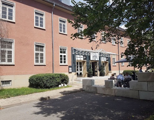 Gebäude Quartier77 Weg zum IKET