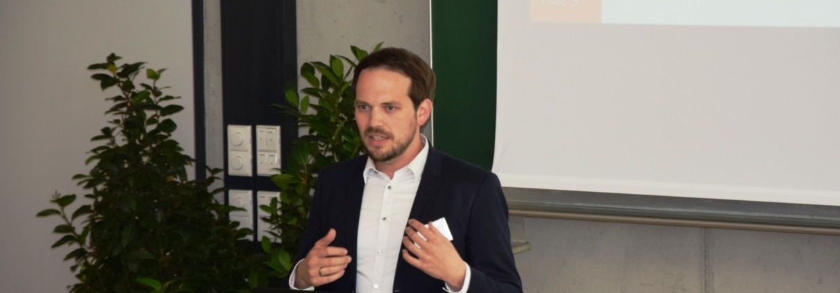 Referent Christian Fischer Christian Fischer